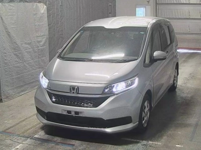 HONDA FREED+