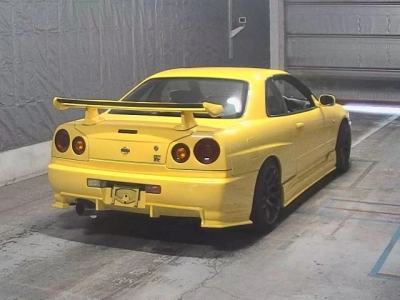 NISSAN SKYLINE