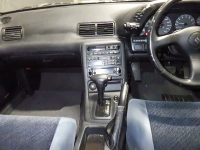 NISSAN SKYLINE