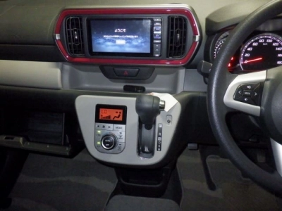 DAIHATSU BOON