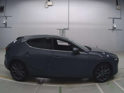 MAZDA MAZDA3 FASTBACK
