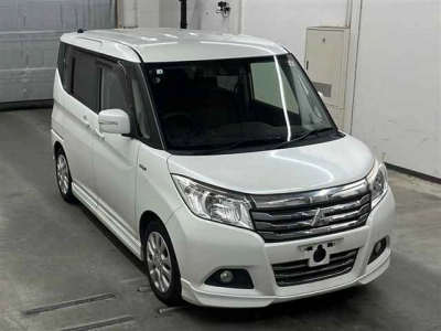 MITSUBISHI DELICA D:2
