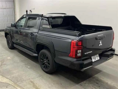 MITSUBISHI TRITON