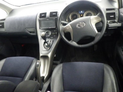 TOYOTA BLADE