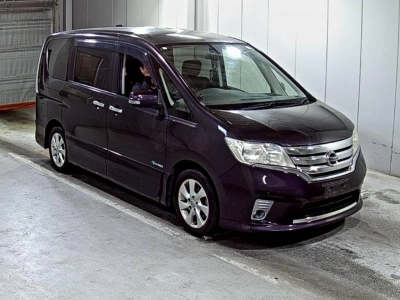 NISSAN SERENA
