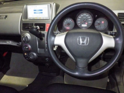 HONDA MOBILIO SPIKE