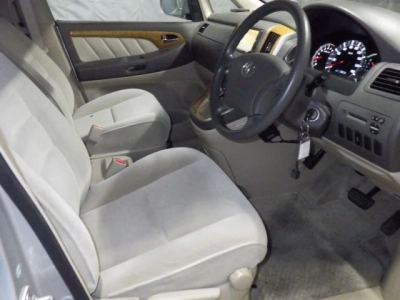 TOYOTA ALPHARD V