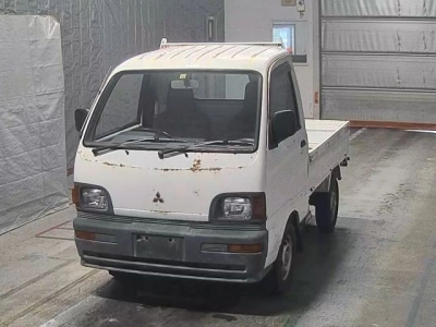 MITSUBISHI MINICAB TRUCK