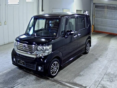 HONDA N BOX CUSTOM