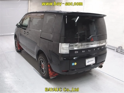 MITSUBISHI DELICA D:5