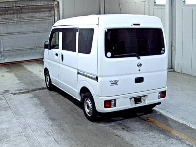 NISSAN NV100 CLIPPER