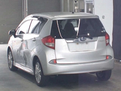 SUBARU TREZIA