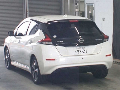 NISSAN LEAF