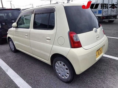 DAIHATSU ESSE