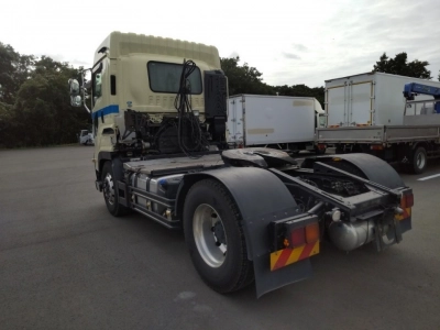 ISUZU GIGA