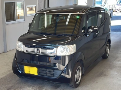 HONDA N-BOX SLASH
