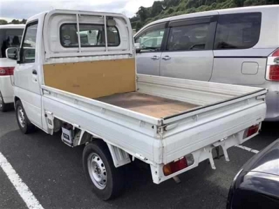 NISSAN CLIPPER TRUCK