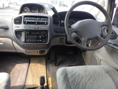 MITSUBISHI DELICA SPACE GEAR