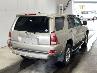 TOYOTA HILUX SURF