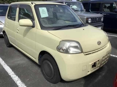 DAIHATSU ESSE