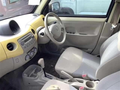 DAIHATSU ESSE
