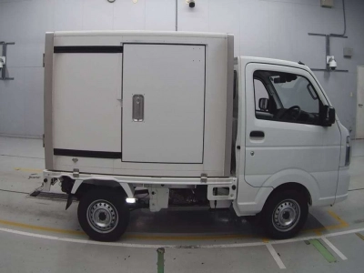 SUZUKI CARRY TRUCK