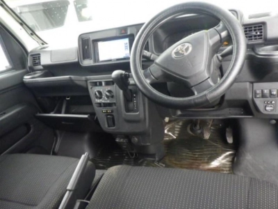 TOYOTA PIXIS VAN