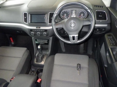VOLKSWAGEN SHARAN