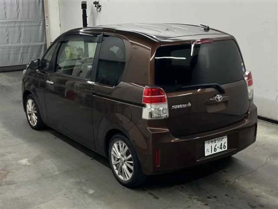 TOYOTA SPADE