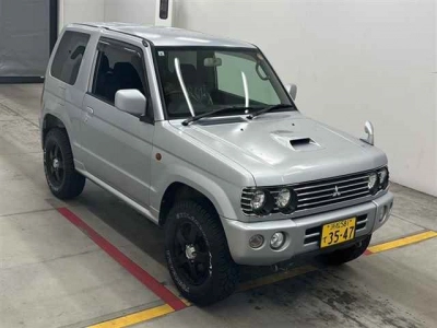 MITSUBISHI PAJERO MINI