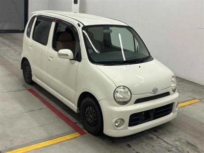 DAIHATSU MOVE LATTE