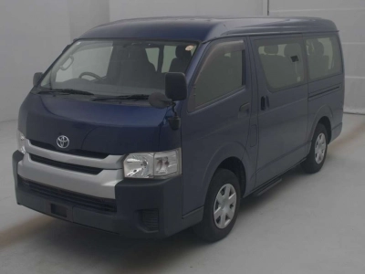 TOYOTA HIACE WAGON