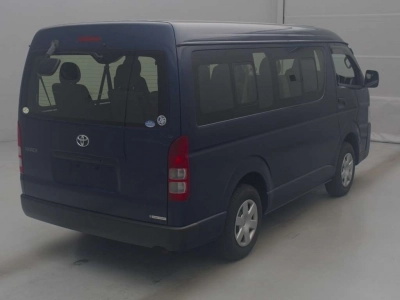 TOYOTA HIACE WAGON