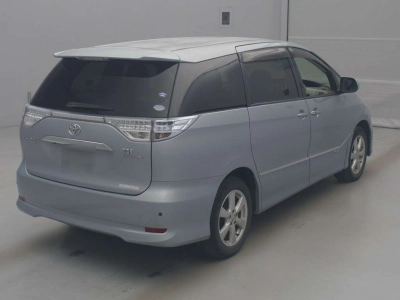 TOYOTA ESTIMA HYBRID