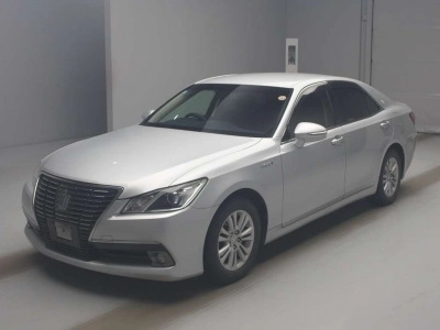 TOYOTA CROWN HYBRID