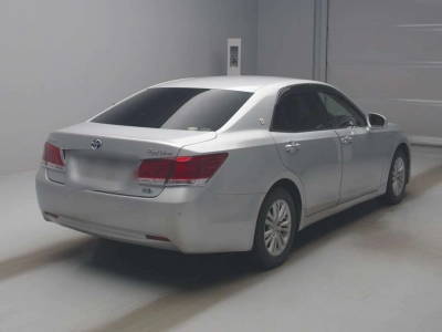 TOYOTA CROWN HYBRID