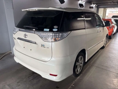 TOYOTA ESTIMA HYBRID