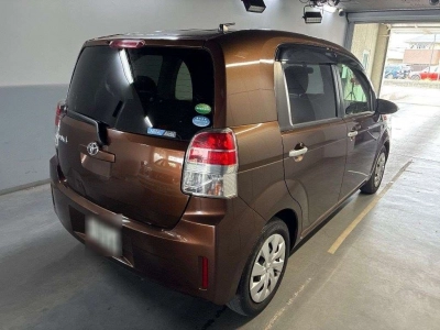 TOYOTA SPADE