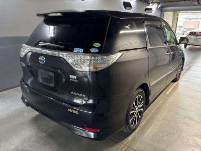 TOYOTA ESTIMA HYBRID