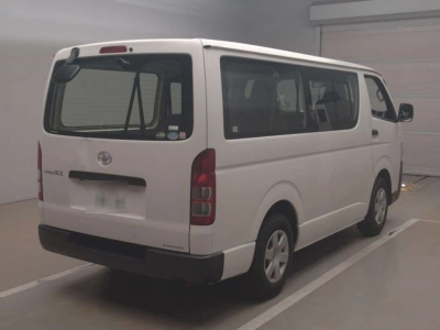 TOYOTA REGIUS VAN