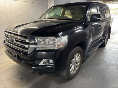 TOYOTA LAND CRUISER