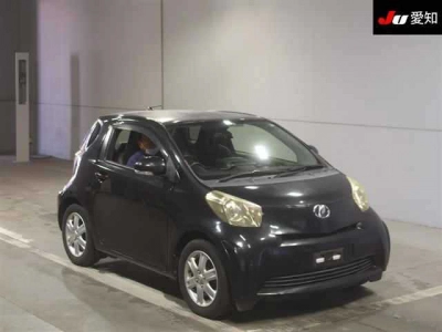 TOYOTA IQ