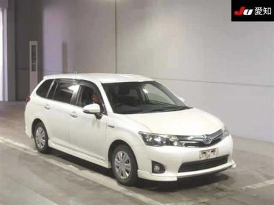 TOYOTA COROLLA FIELDER