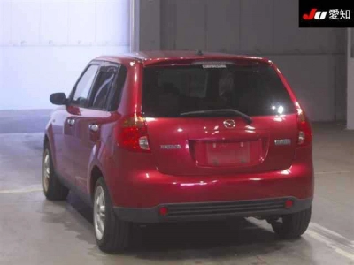 MAZDA VERISA