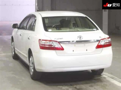 TOYOTA PREMIO