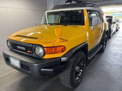 TOYOTA FJ CRUISER