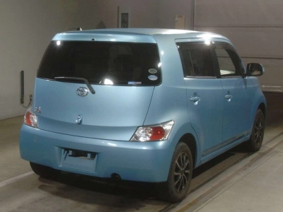 TOYOTA BB