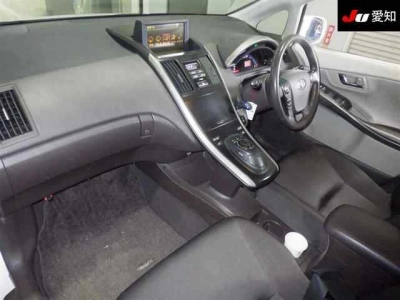 TOYOTA SAI
