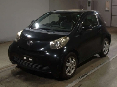 TOYOTA IQ