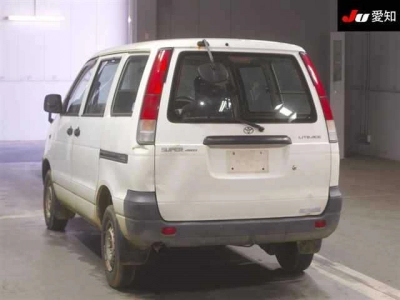 TOYOTA LITE ACE VAN